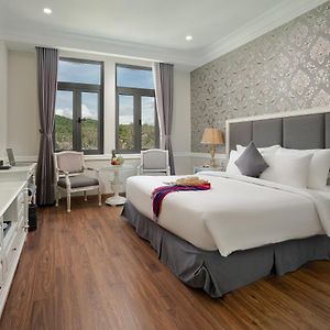 Deluxe Room City View
